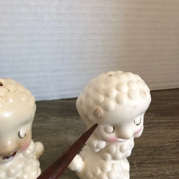 Vtg Poodle Salt and Pepper Shakers - Picture 11 of 12